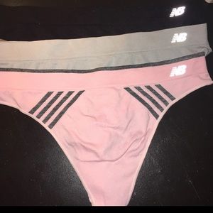 New Balance thongs